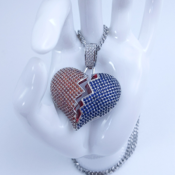Silver Red/Blue Heart + 20" Cuban Chain - Picture 4 of 8